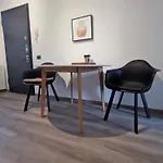 Flora Inn, Ca' Baion شقة *